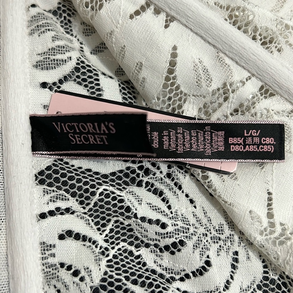Victoria’s Secret Unlined Strapless - Picture 10 of 12